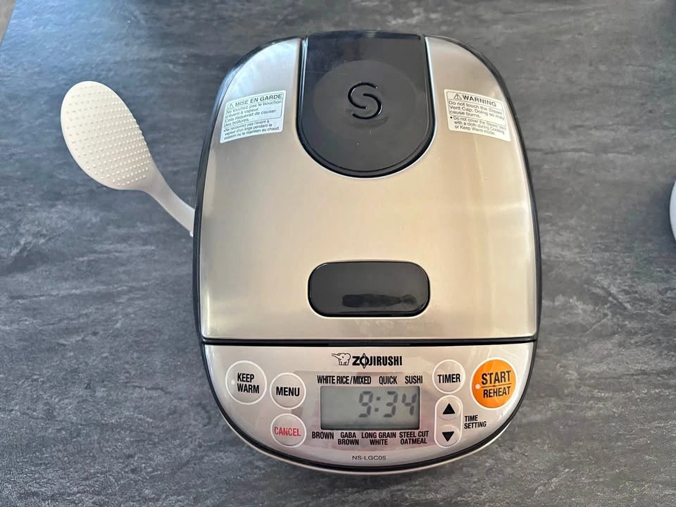 Zojirushi NS-LGC05 Rice Cooker