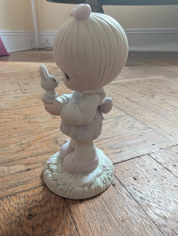 1987 Precious Moments "Wishing You a Happy Easter" figurine - photo 5