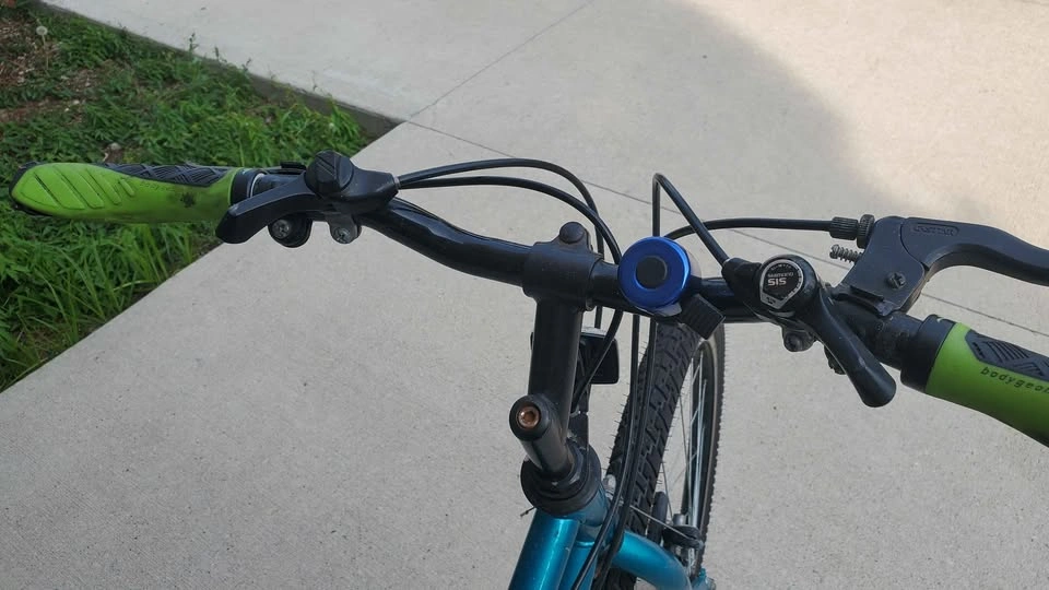15 Speed Bike (Lock and Helmet included) - photo 2