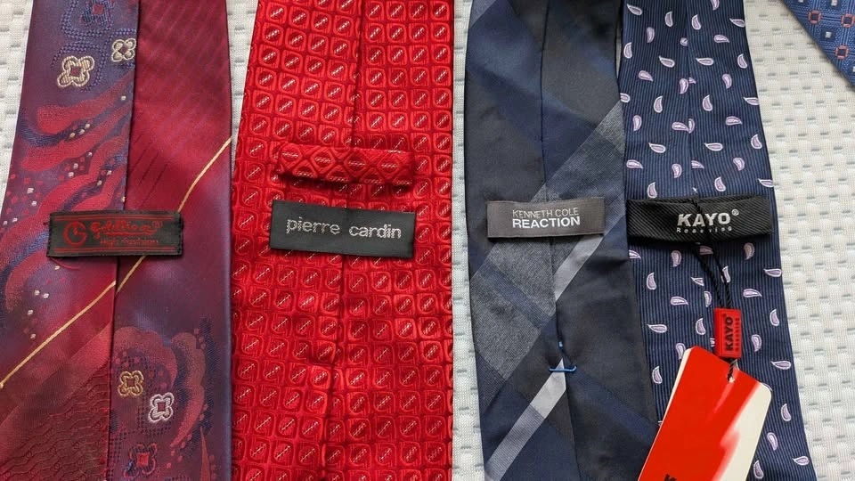 Assorted ties - New or like new - photo 2