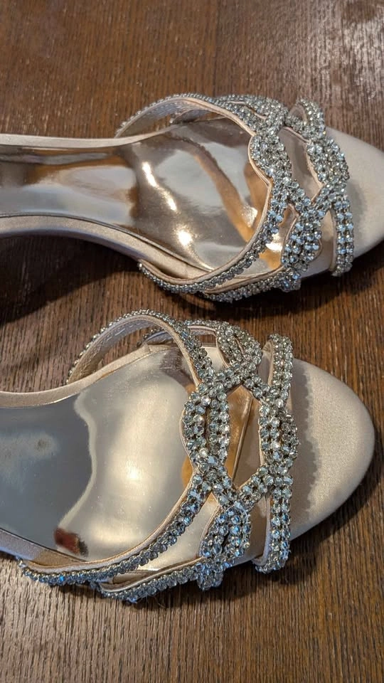 New - Badgley Mischka bridal shoes - photo 2