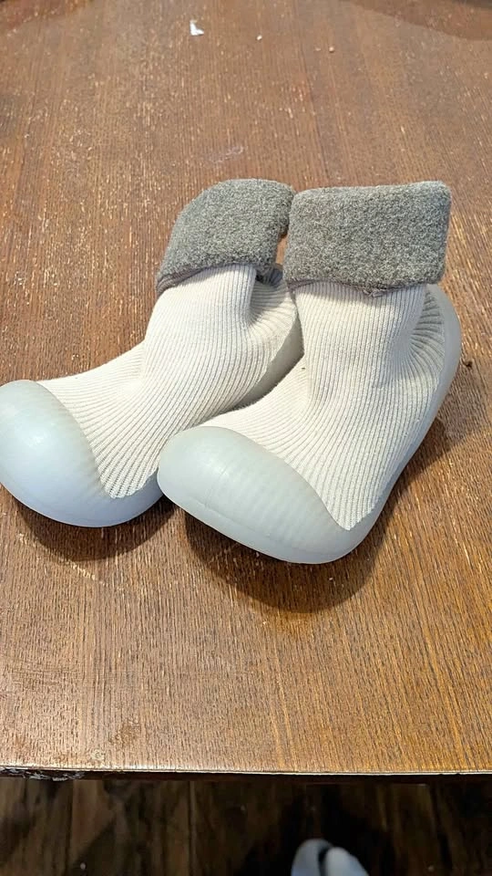 NEW Toddler Sock Shoes Size 14.5cm