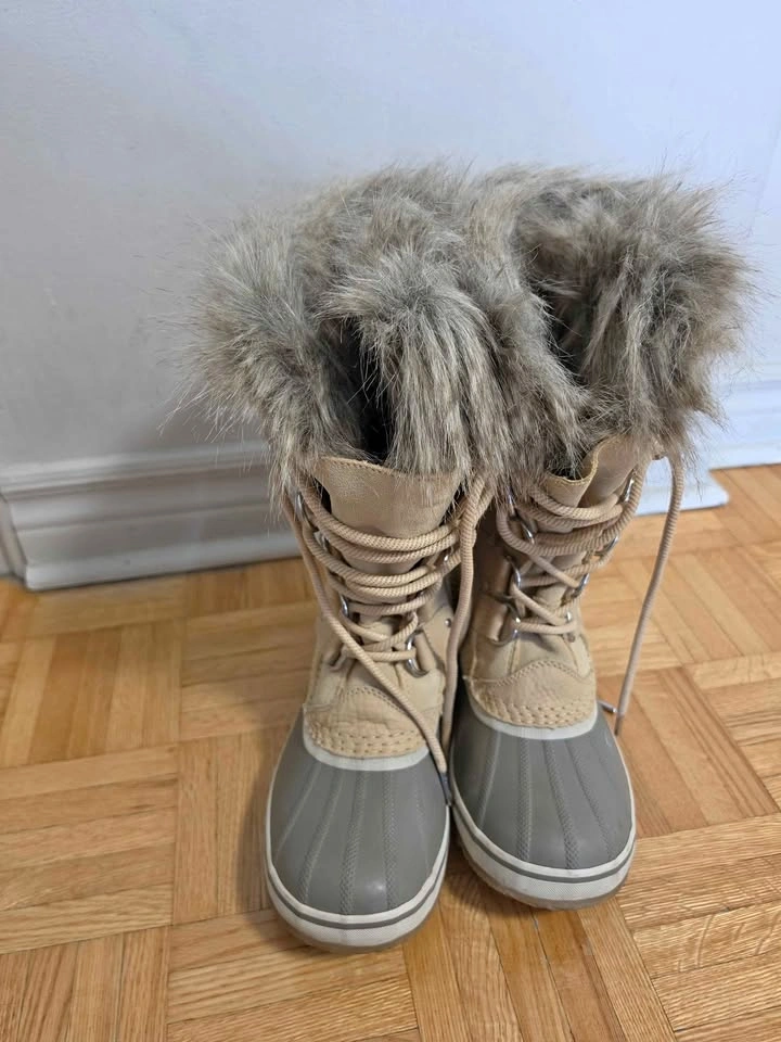 Sorel Women's Joan of Arctic™ Waterproof Winter Boots Size 7