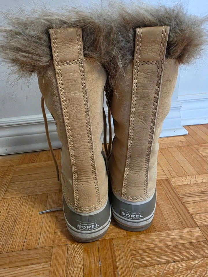 Sorel Women's Joan of Arctic™ Waterproof Winter Boots Size 7 - photo 3