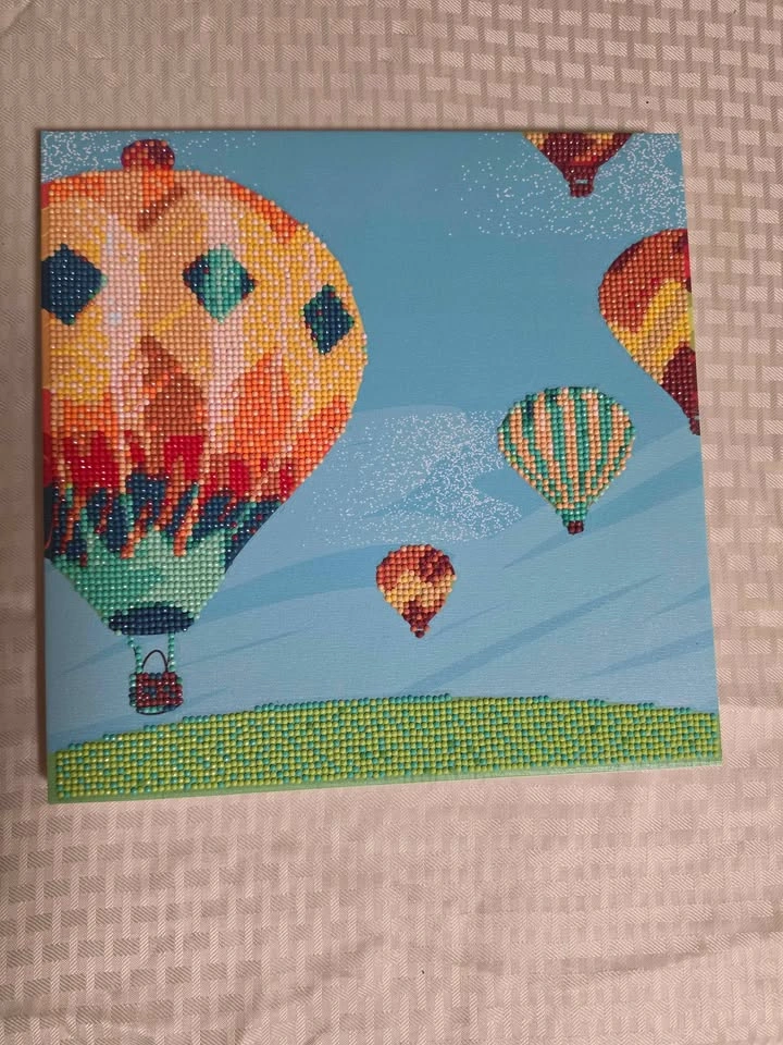 Completed Diamond Art Canvas Pair – Mandala & Hot Air Balloons - photo 2