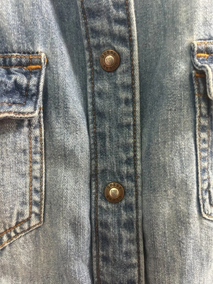 GUESS Light Wash Western Denim Snap Shirt XS - photo 4