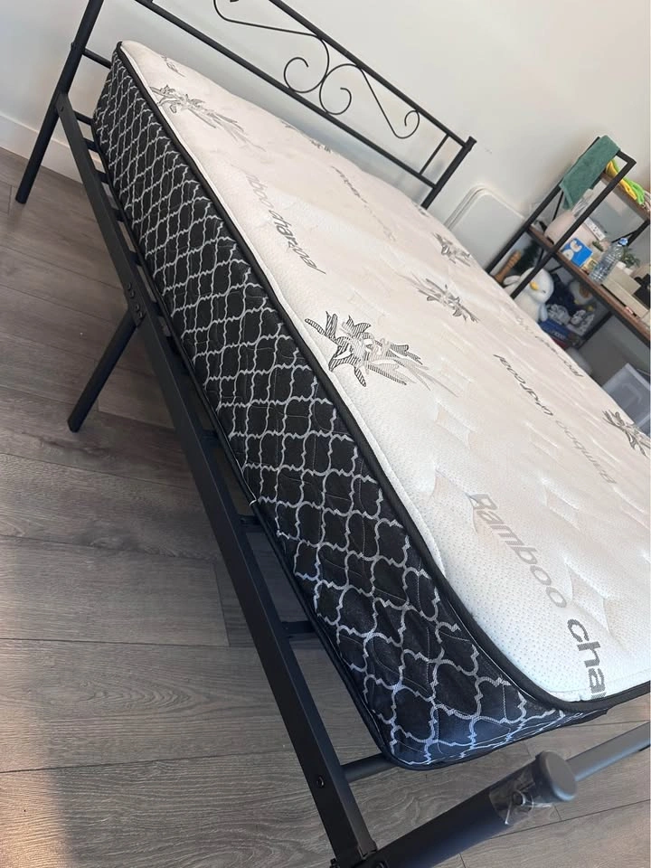 Double Spring Mattress (with sheet) - photo 2
