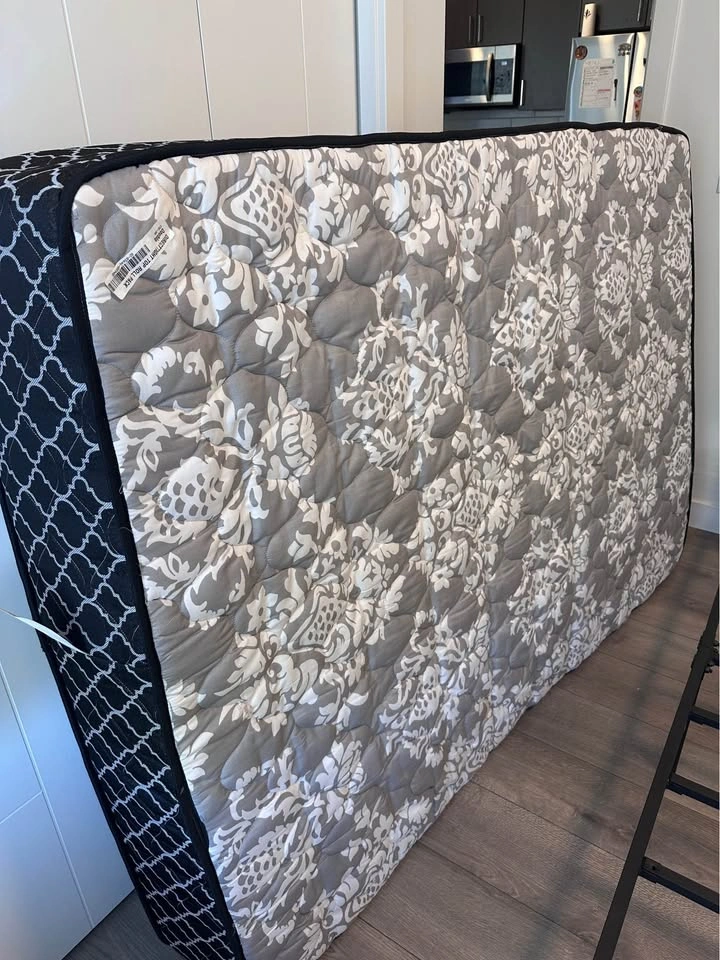 Double Spring Mattress (with sheet) - photo 3