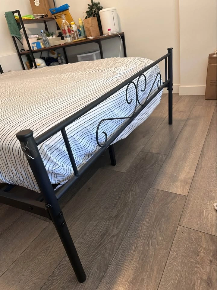 Double Spring Mattress (with sheet) - photo 4