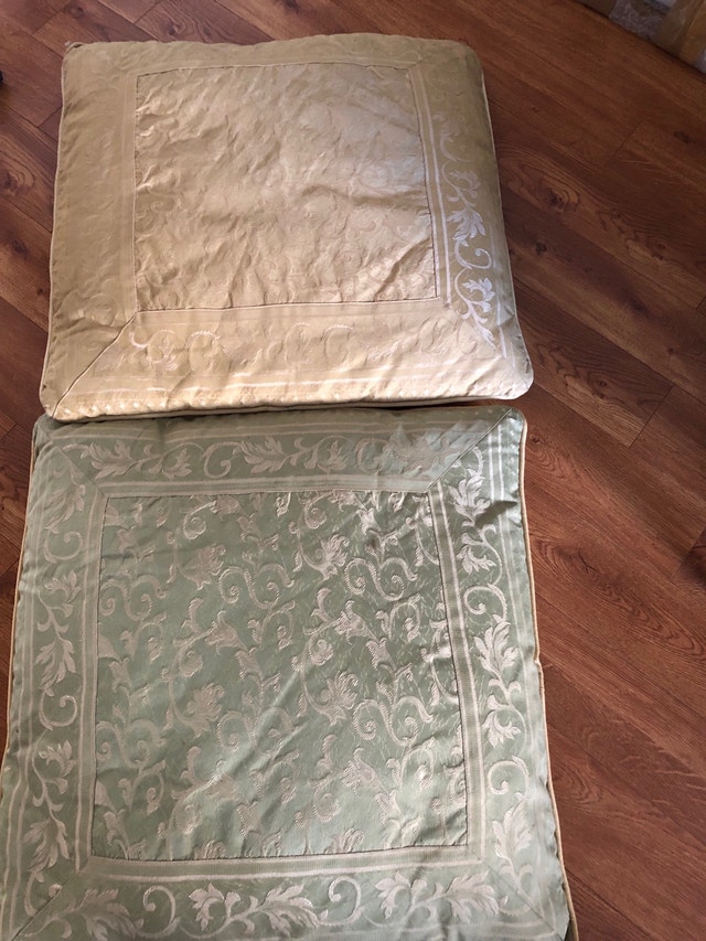 Decorative Throw Pillows