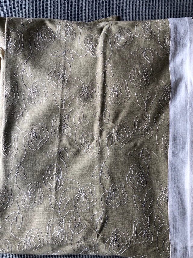 King sized Embroidered Floral bed cover - photo 2