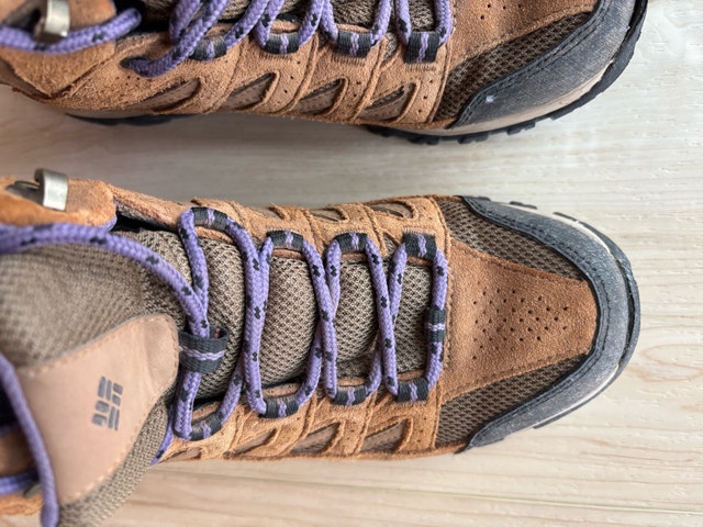 Columbia Hiking Boots - Size 7 - photo 4