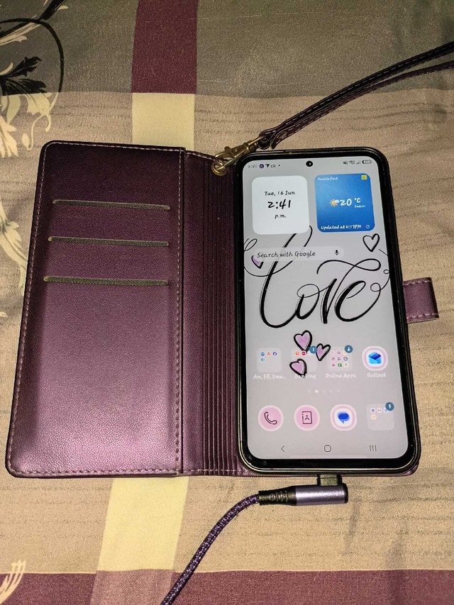 Samsung S23E for sale