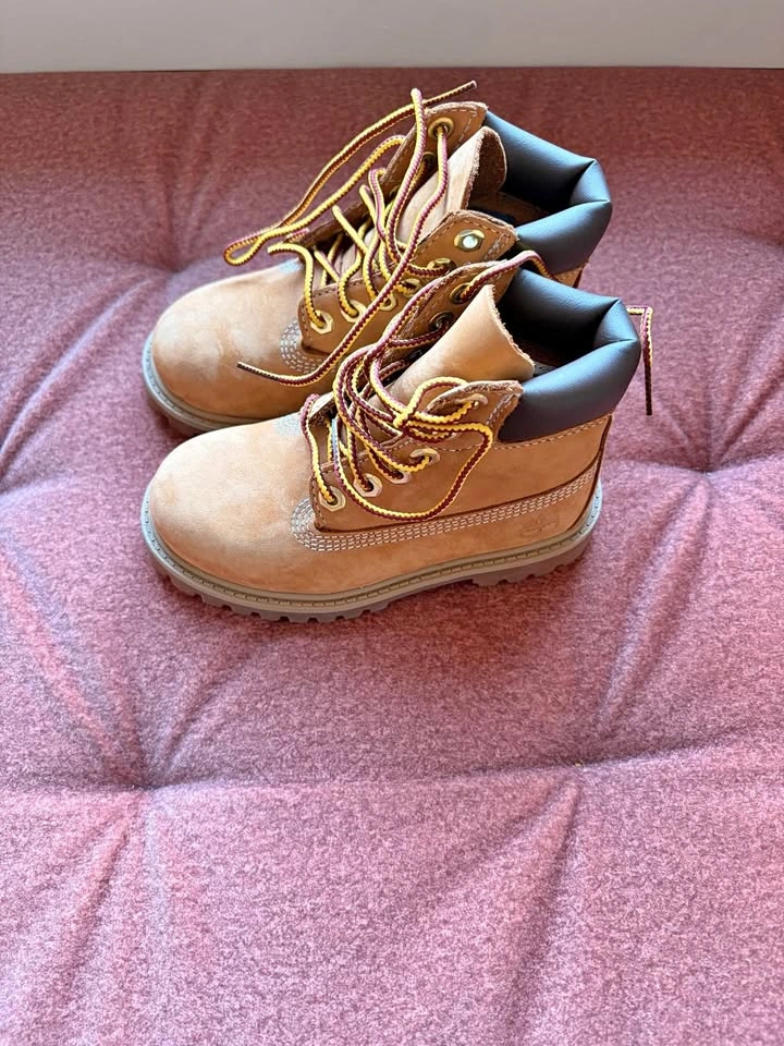 Brand New Timberland Toddler size 9 Premium Boots