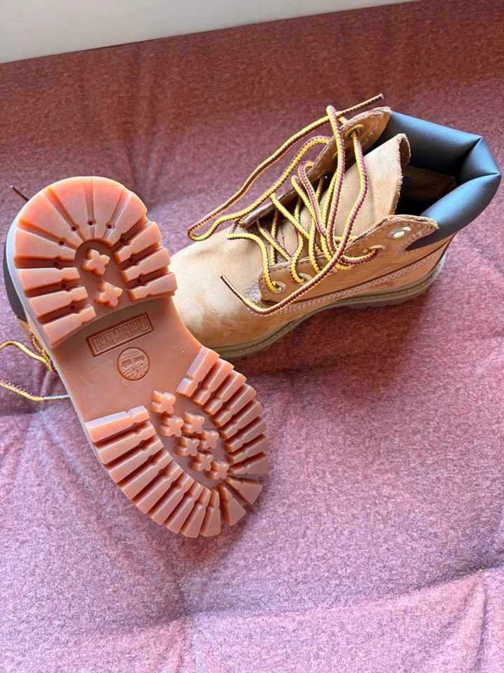 Brand New Timberland Toddler size 9 Premium Boots - photo 3
