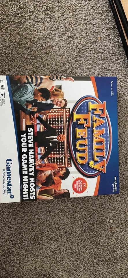 Board Game Bundle: Clue, Monopoly, Family Feud, Dark Horse - photo 3