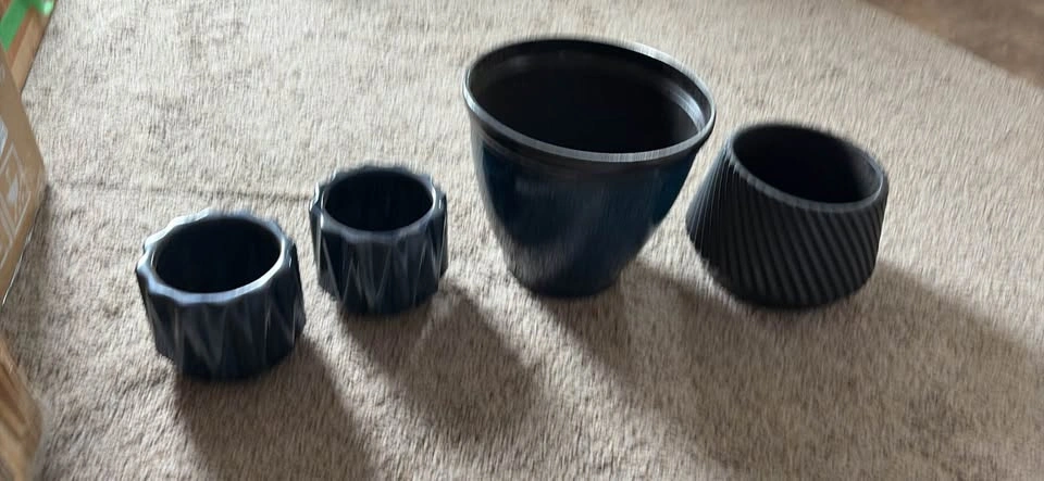 Assorted Ceramic and Plastic Plant Pots - photo 2
