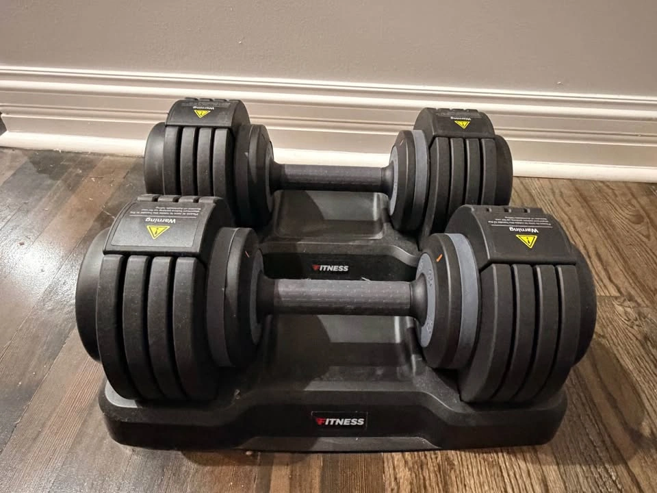 Adjustable Dumbbell Set + Workout Bench – Like New - photo 4