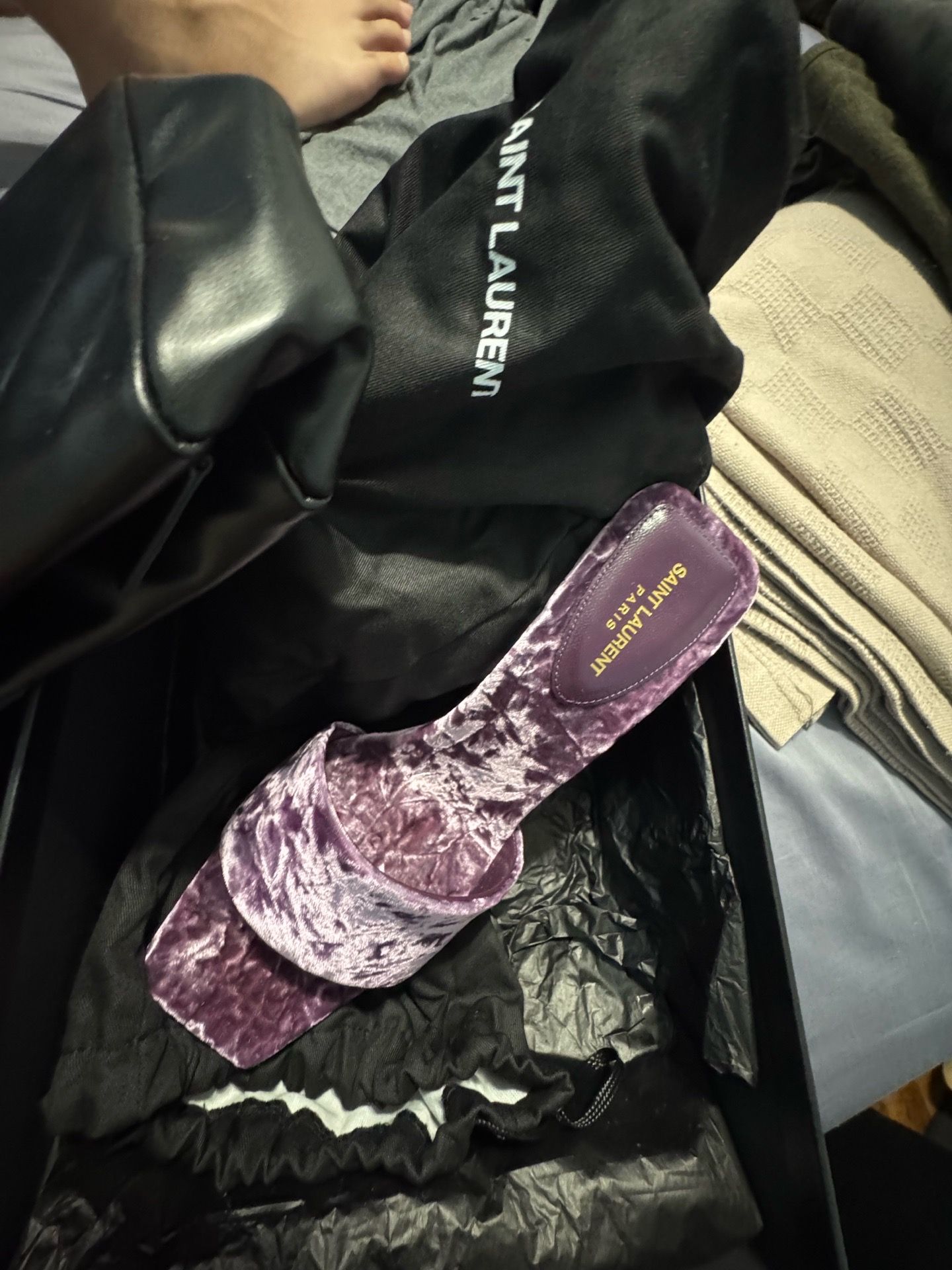 Saint Laurent Baliqua 105 Malva Purple Velvet Mule Sandals EU 38 - photo 2