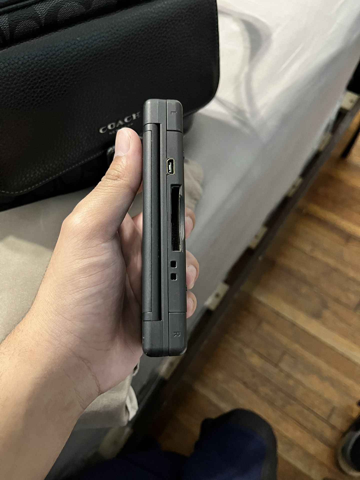 Clean Condition Nintendo DS Lite - photo 3