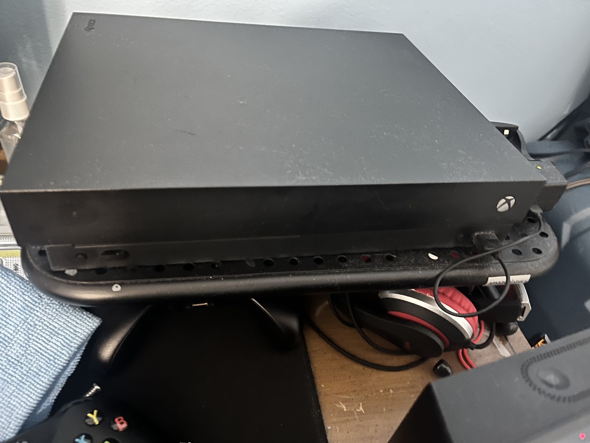 Xbox One X