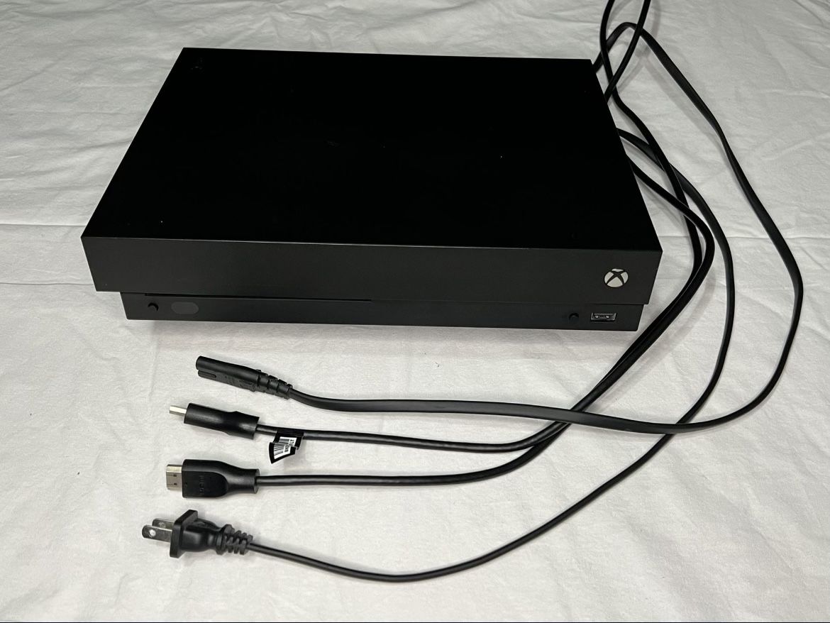 Xbox One X - photo 4