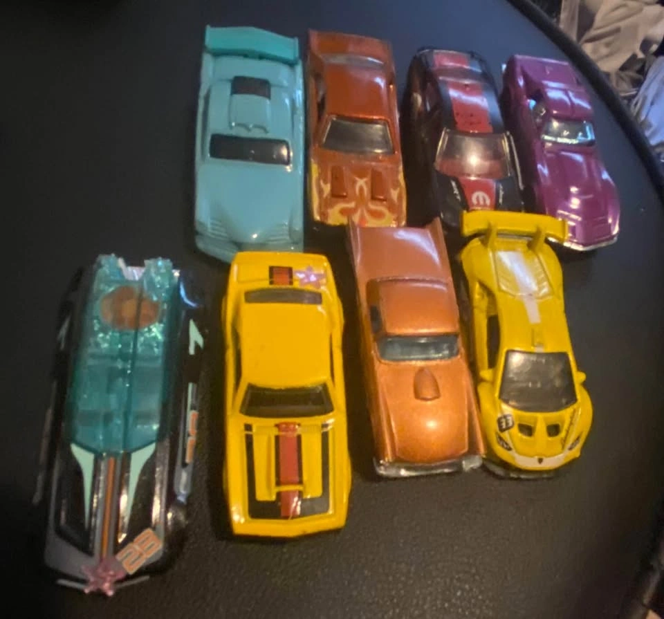 Assorted Hot Wheels and Die-Cast Toy Car Lot - photo 2