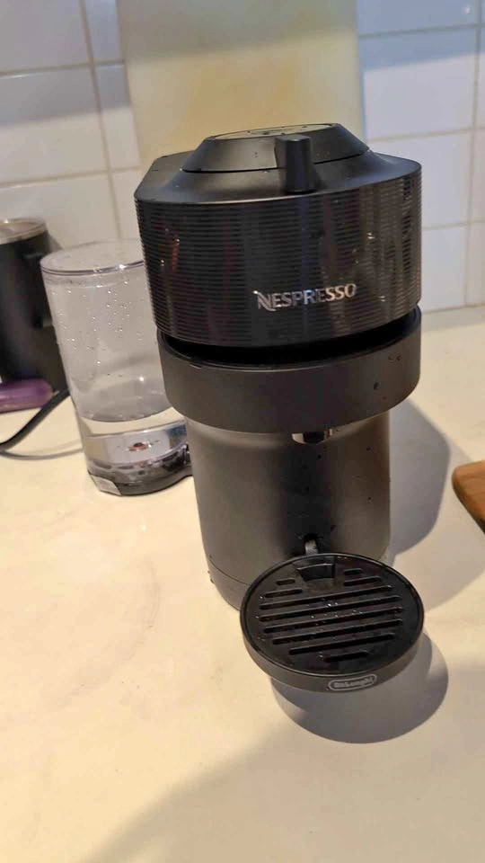 Nespresso Vertuo Next by De'Longhi