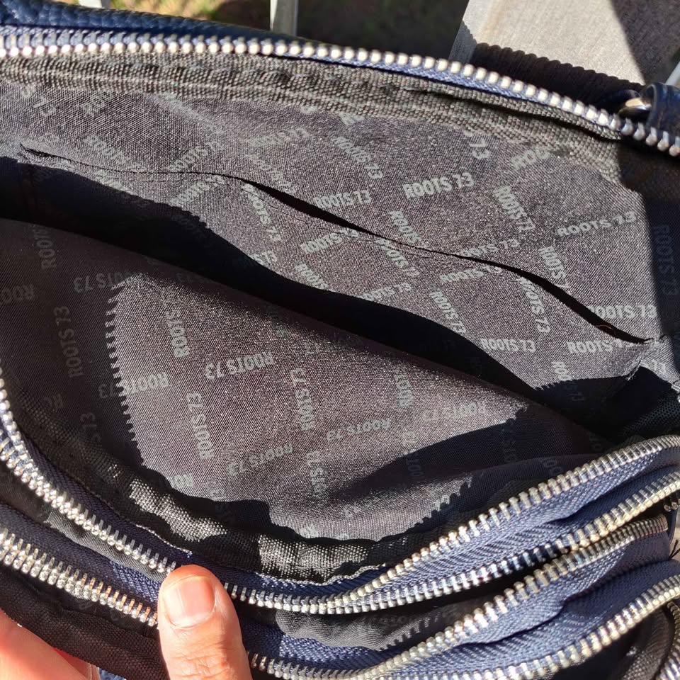 Roots Leather Purse - photo 5