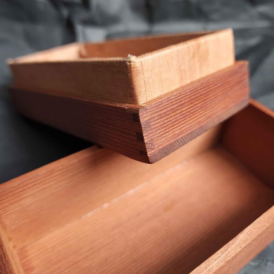 Antique Vintage Delicate Handmade Wood Box - photo 3