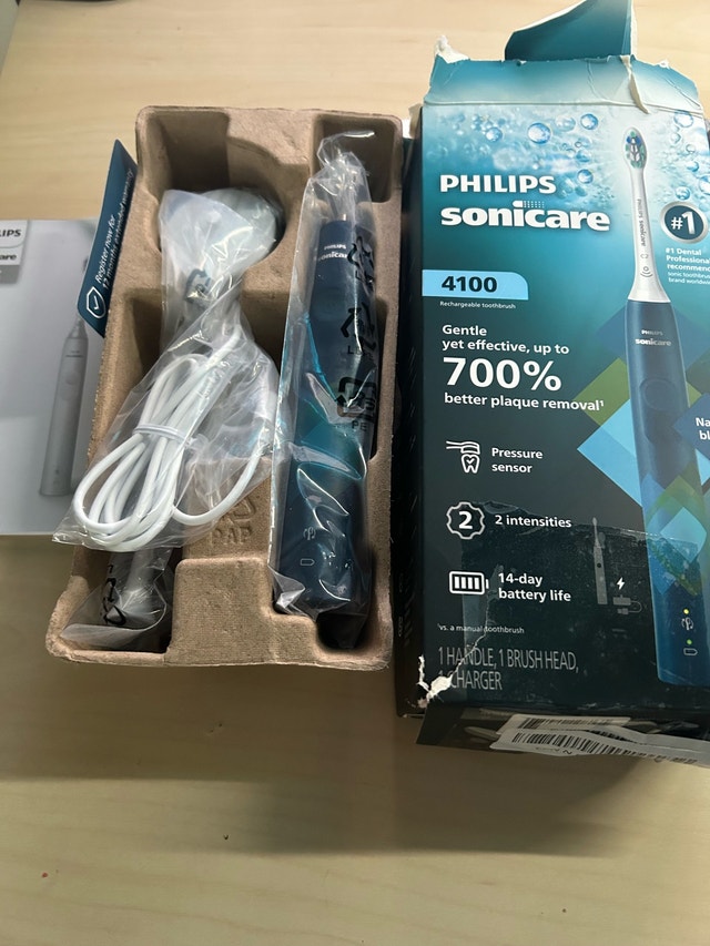 Philips Sonicare 4100 Rechargeable Electric Toothbrush