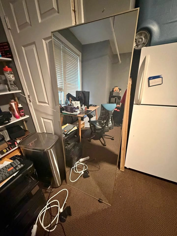 5 1/2 ft standing mirror