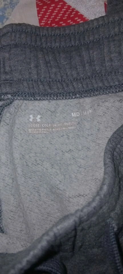 Grey Under Armour Sweatpants - photo 3