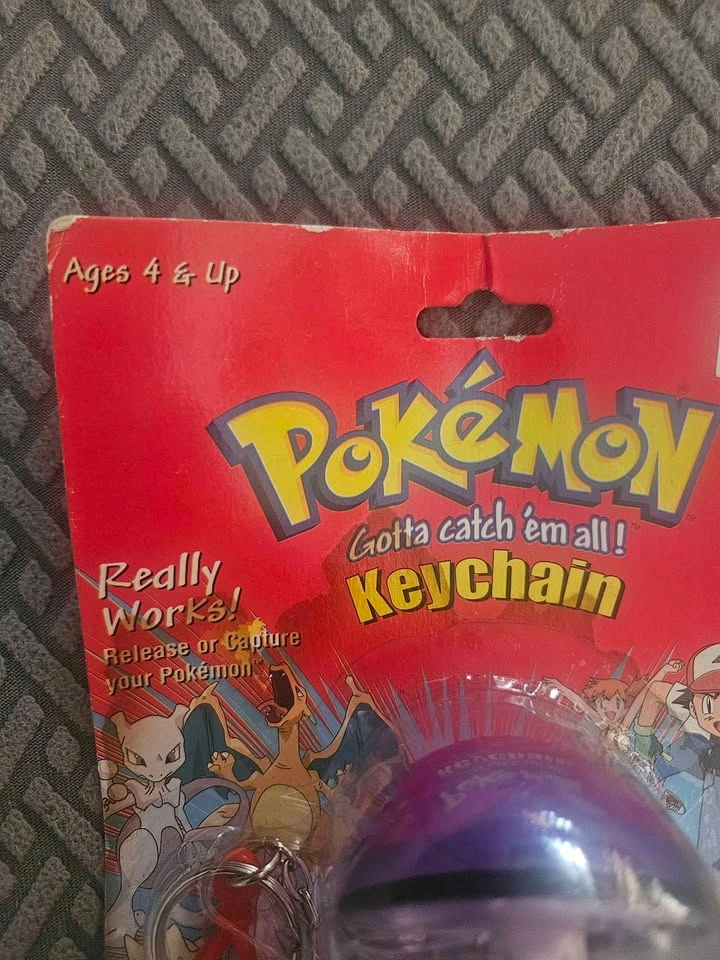 Pokemon Vintage Mewtwo Pokeball Keychain New Sealed 1999 - photo 4