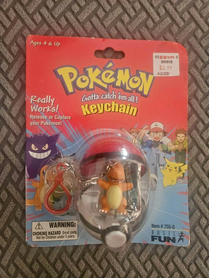 Pokemon Vintage Charmander Pokeball Keychain New Sealed 1999