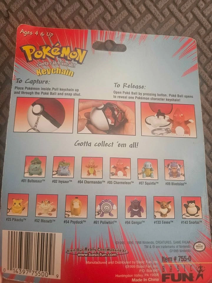 Pokemon Vintage Charmander Pokeball Keychain New Sealed 1999 - photo 2