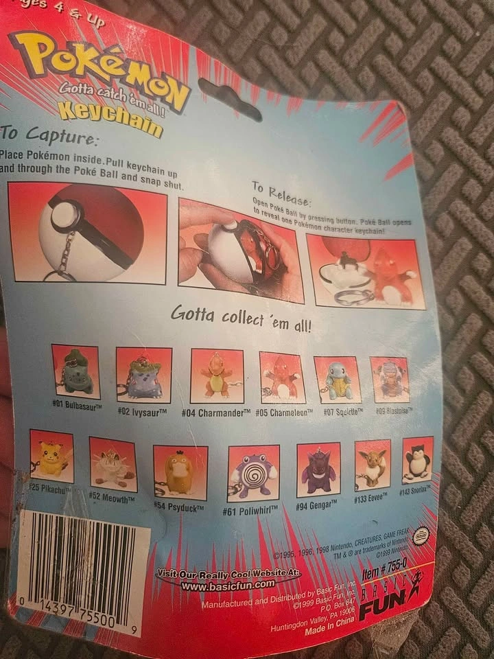 Pokemon Vintage Meowth Pokeball Keychain New Sealed 1999 - photo 5