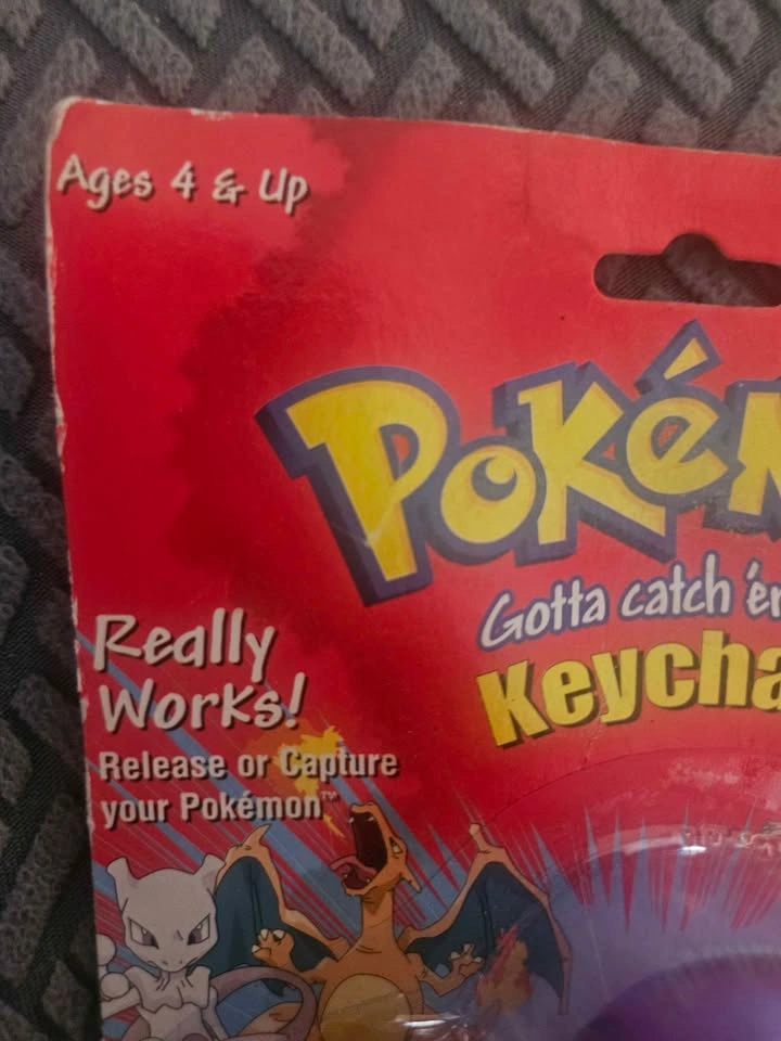 Pokemon Vintage Mewtwo Pokeball Keychain New Sealed 1999 - photo 4