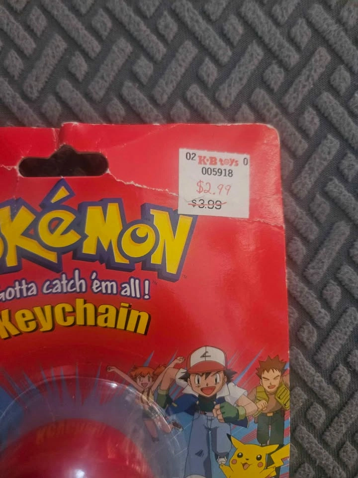 Pokemon Vintage Pikachu Pokeball Keychain New Sealed 1999 - photo 4