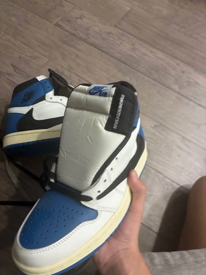 Jordan 1 Travis Scott - photo 2