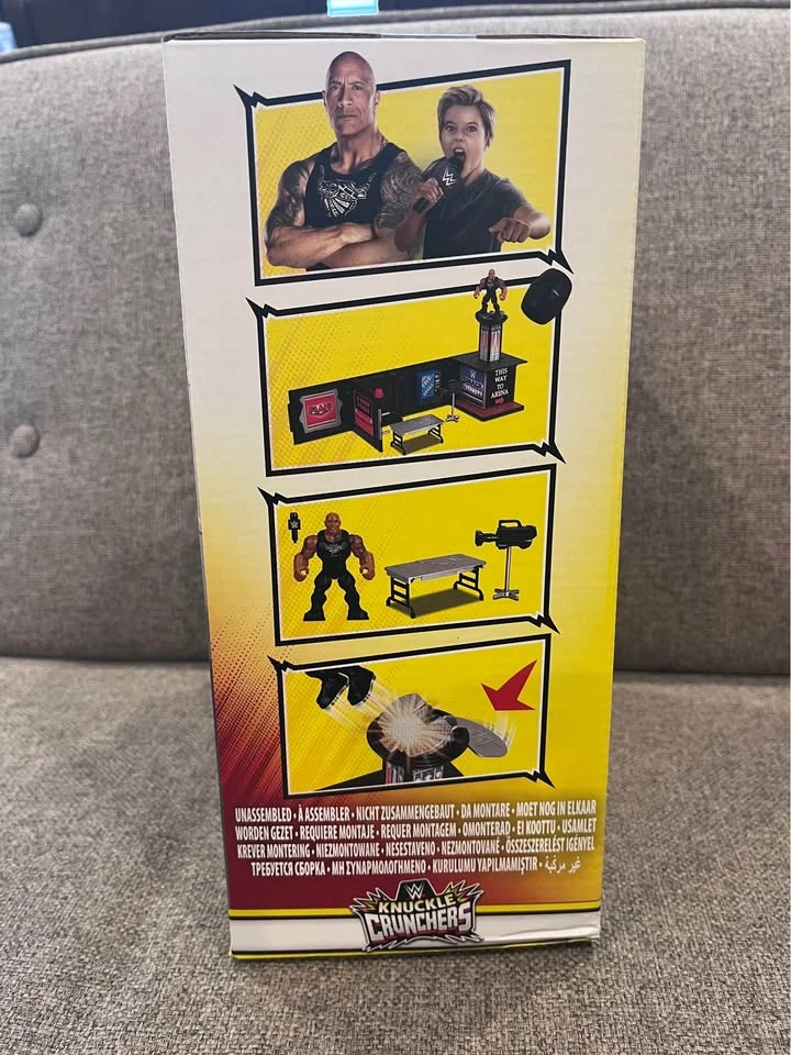 WWE Knuckle Crunchers Final Boss Microphone Playset - photo 4