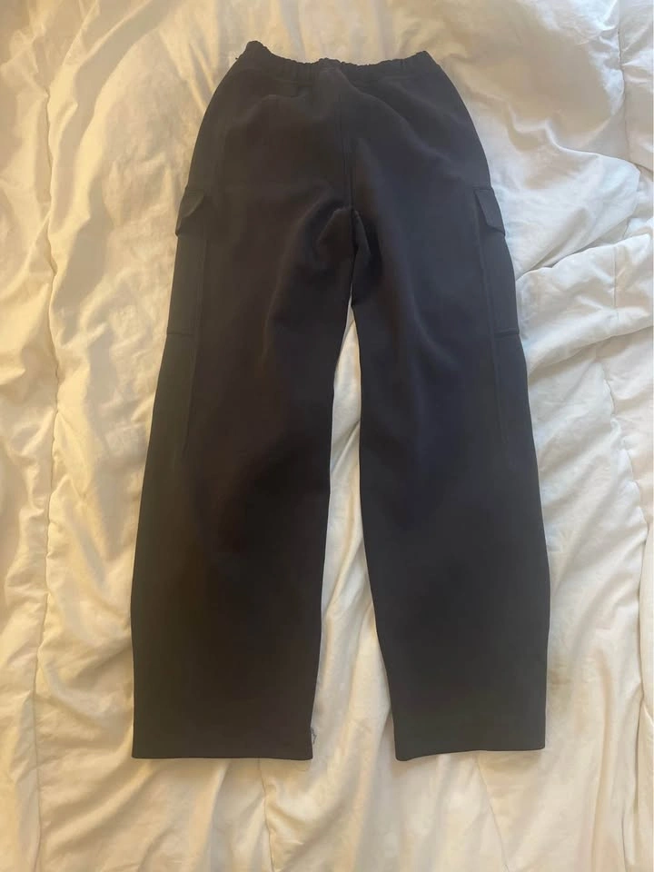 Lululemon cargo pants - photo 2