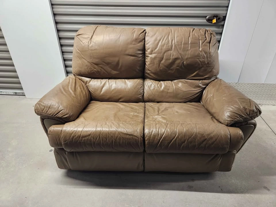 🇨🇦 Real leather loveseat - photo 3