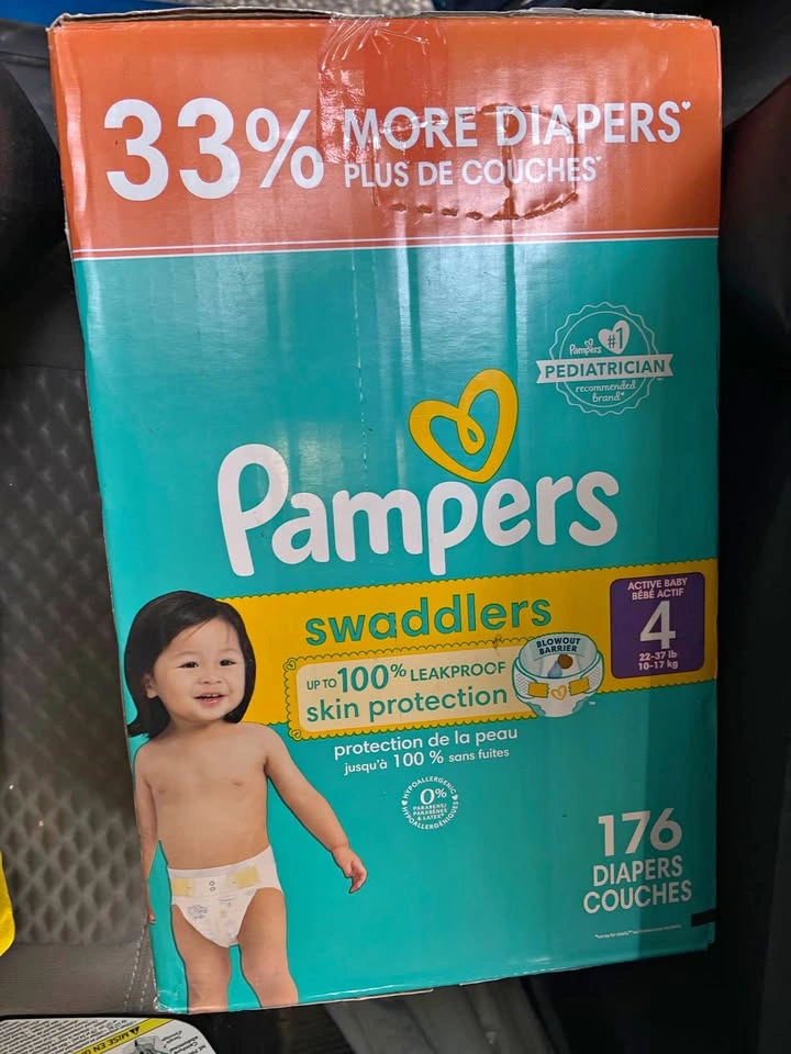 Pampers Swaddlers Diapers Size 4, 176 Count - Sealed box