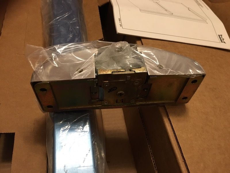 Dorma F9300B 630, Heavy Duty Exit Device - photo 2