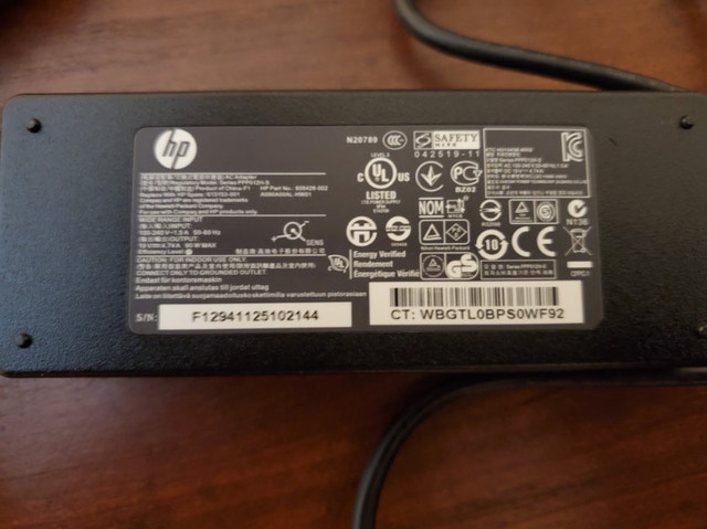 HP Laptop charger - photo 2