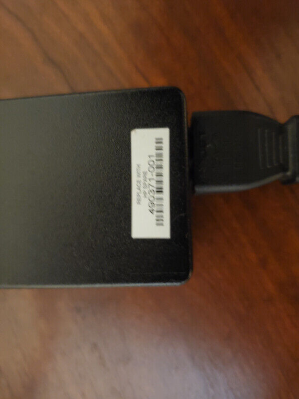 HP Laptop charger - photo 3