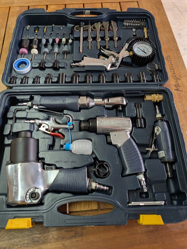 Mastercraft air powered tools
