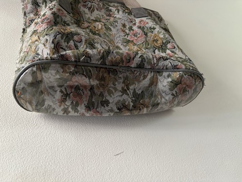 Jordache Floral Multicolor Zip Top Tote, Lined w/ Inner Pockets - photo 4