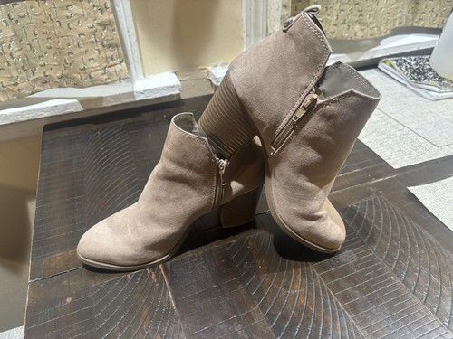 GUESS Women’s 5.5 Beige Suede Ankle Bootie - photo 3